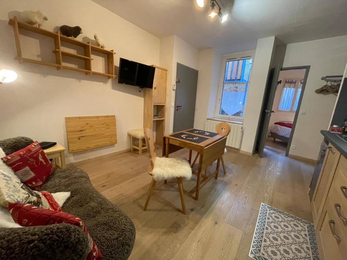 Apartmán T2 30M2 Plein Centre, Lit Fait, Linge Fourni, Wifi Cauterets Exteriér fotografie