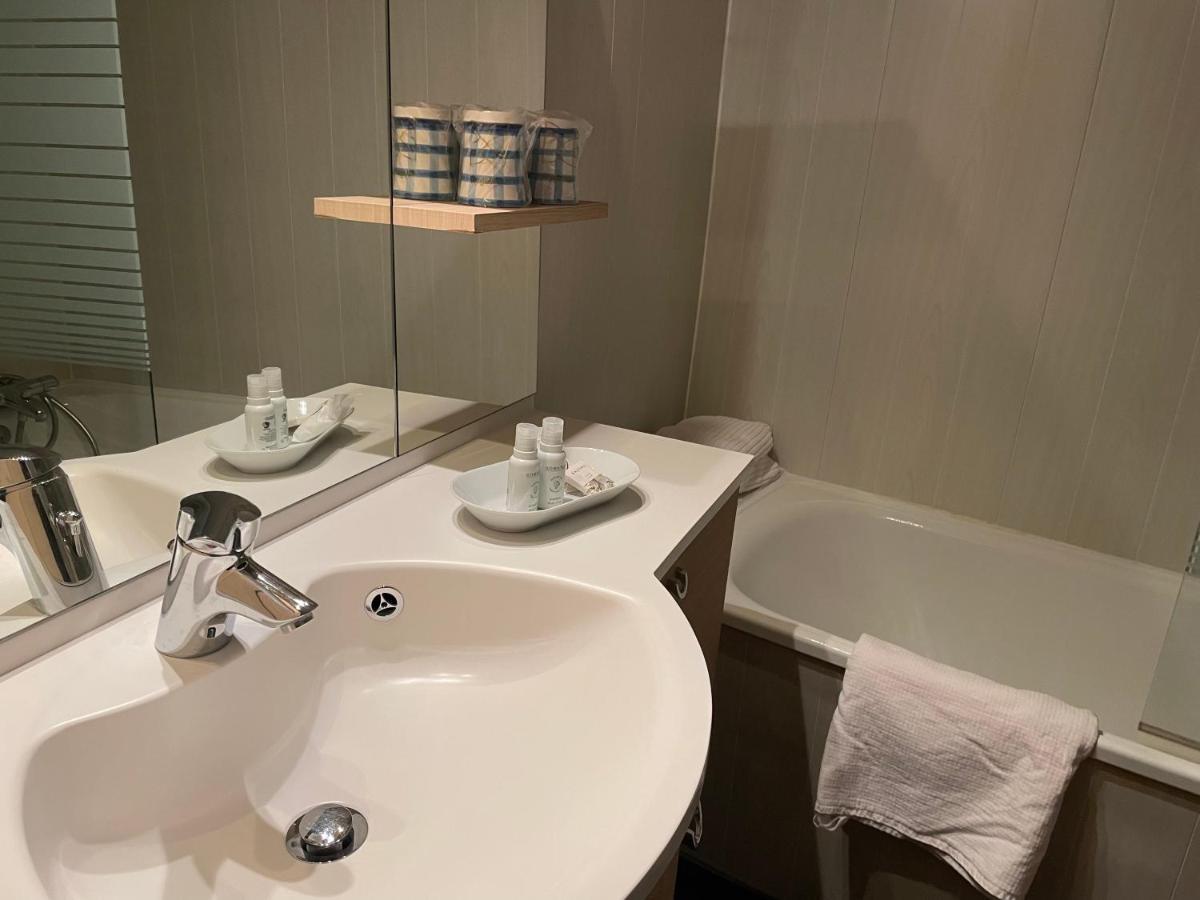 Apartmán T2 30M2 Plein Centre, Lit Fait, Linge Fourni, Wifi Cauterets Exteriér fotografie